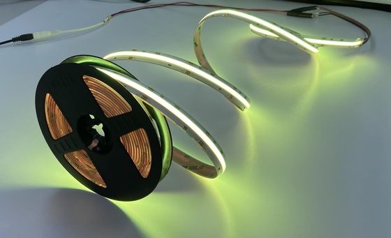 سطوع عالي 3000k LED COB RGB Strip موفر للطاقة منخفض تسوس الضوء