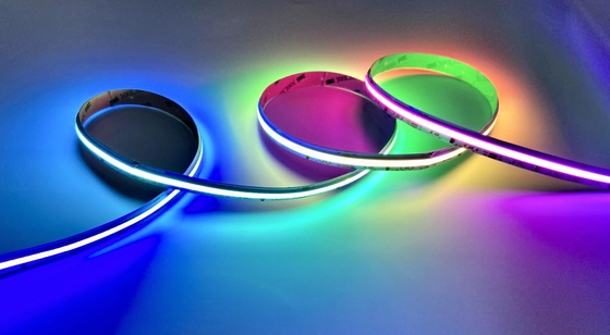 مرنة البوليفيين بكسل Pixel Rgb بقيادة قطاع الضوء 24V IP65 سيليكون الأكمام